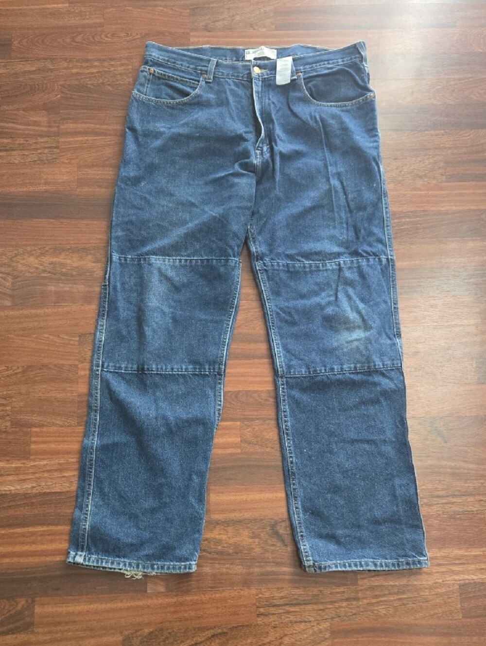 Levi's Men's Blue Relaxed Fit Jeans